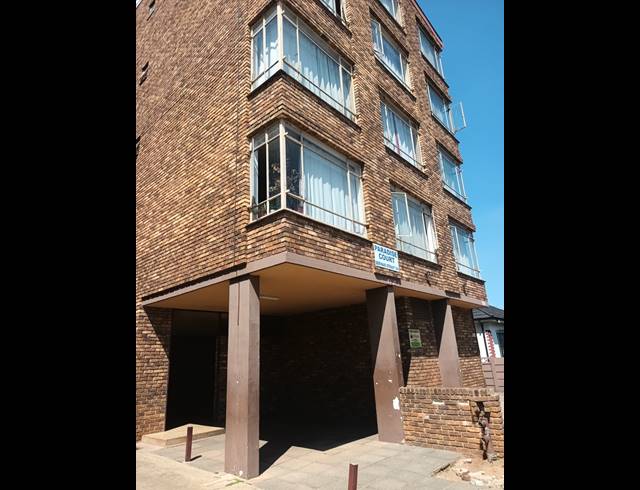 1 BEDROOM APARTMENT FOR SALE IN PRETORIA WEST